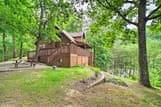 Central Sevierville Cabin w/ Hot Tub & Views!