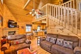 Scenic Sevierville Cabin: Hot Tub, Panoramic Views