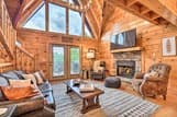 Pigeon Forge Cabin w/ Amazing Mountain Views!