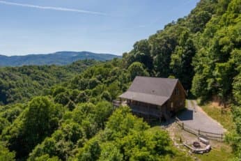 Pet-Friendly Boone Cabins